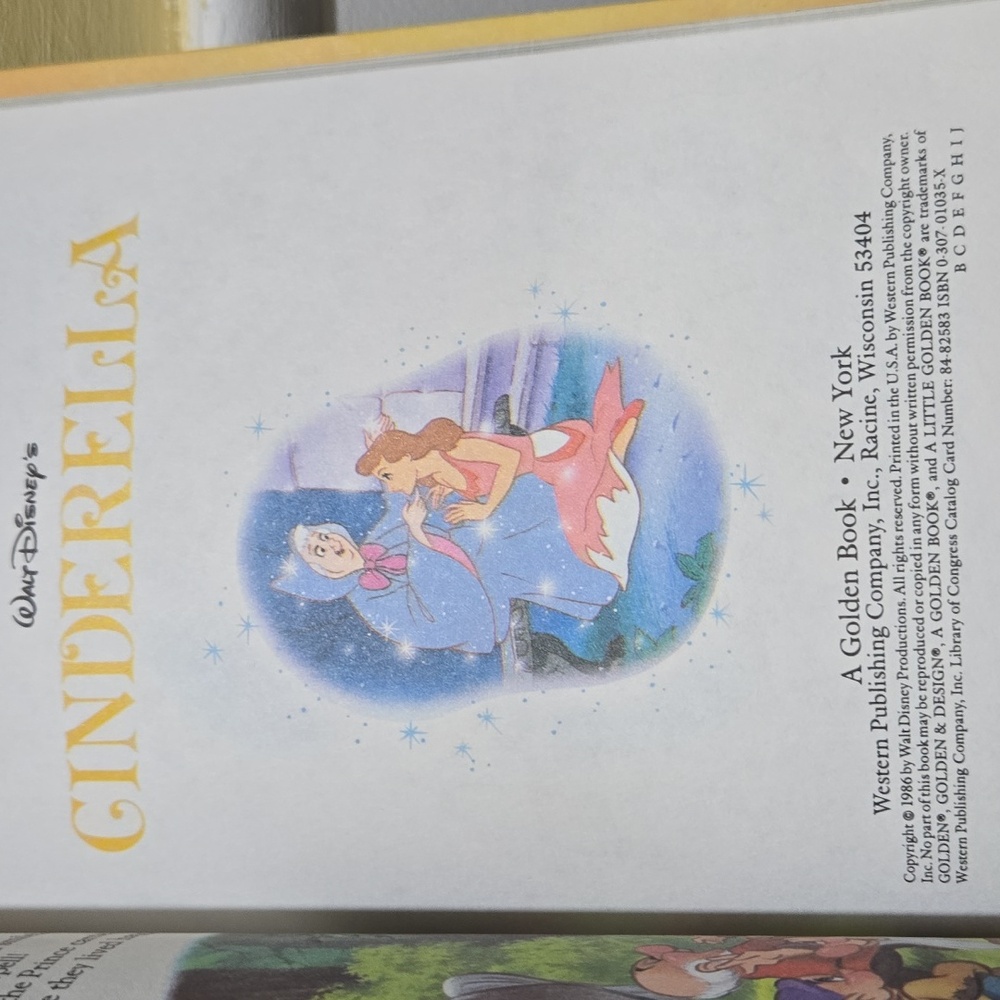 Disney Friends Storybook with Snow White, Bamby, Pinocchio, and Cindirella - Picture 6 of 8